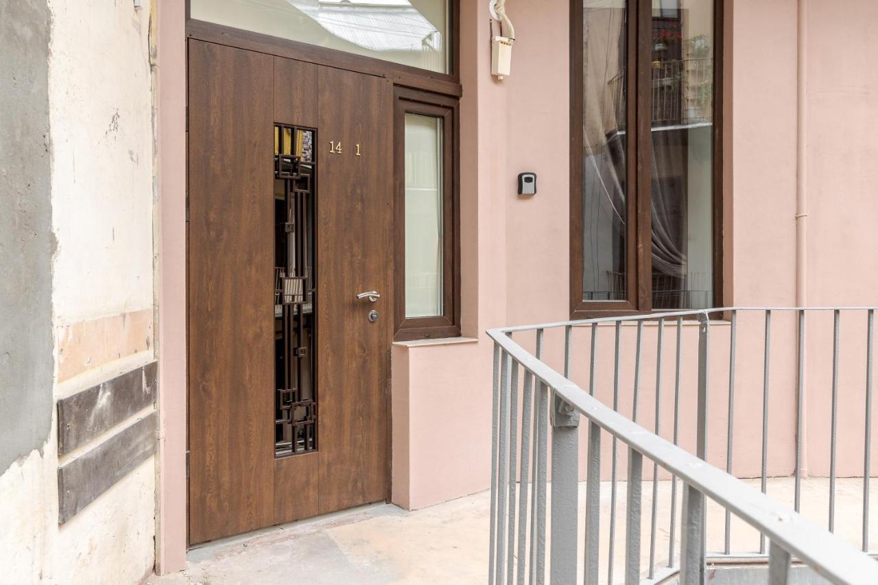 Luxury Flat In Downtown 2 Apartment ลวีฟ ภายนอก รูปภาพ