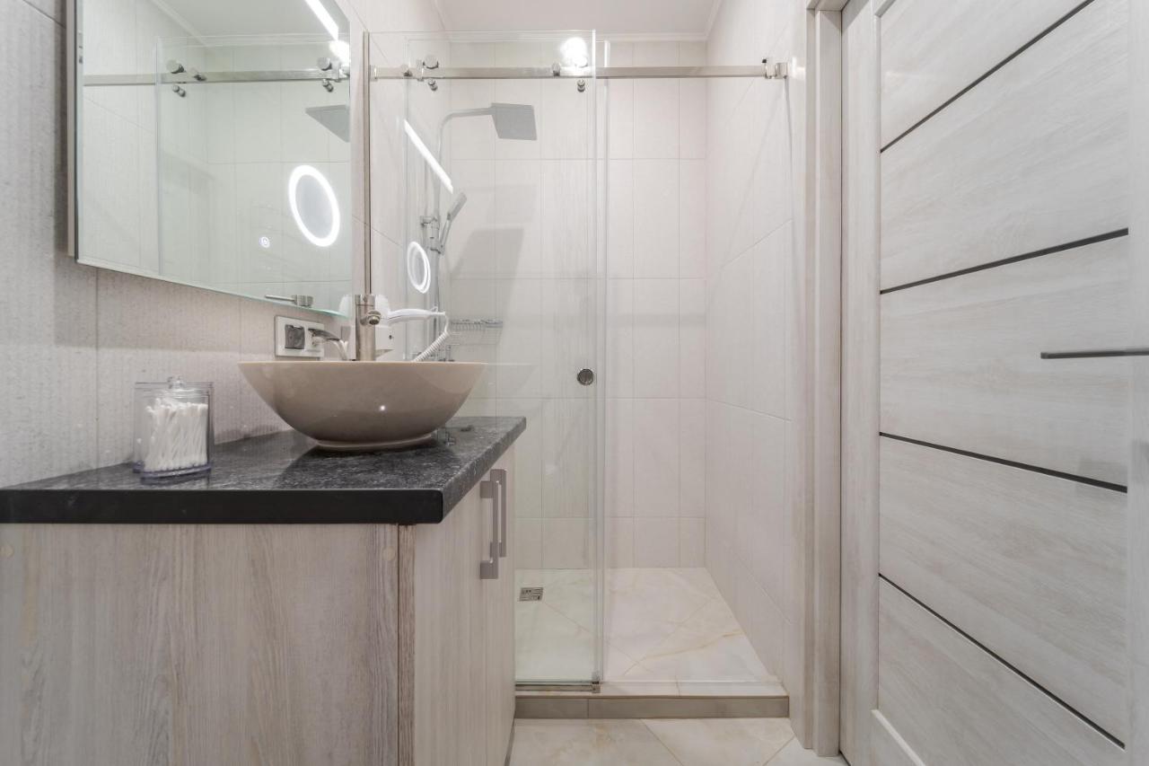 Luxury Flat In Downtown 2 Apartment ลวีฟ ภายนอก รูปภาพ
